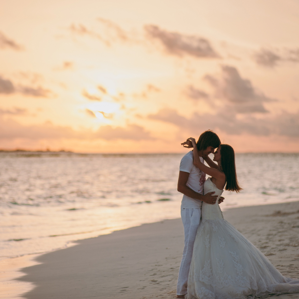 2_d82380f9-d807-4d28-b27c-74846ec9b0bb - Conch & Coconut - Harbour Island Bahamas