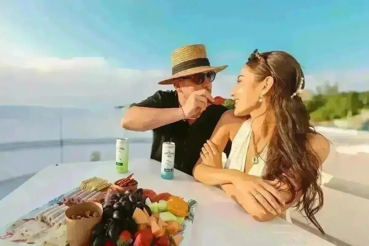 Harbour Island Sunset Cruise - Conch &amp; Coconut - Harbour Island, Bahamas